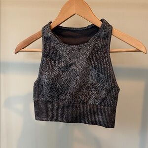 Lululemon Ebb to Train Bra *Medium Support
Pattern Mixing Black / Rhino Grey